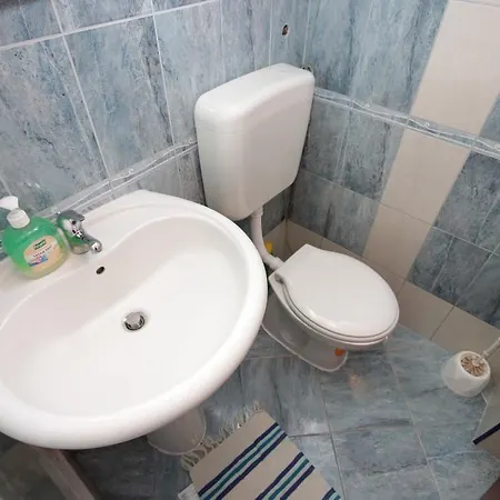 Studio 7692b Apartment